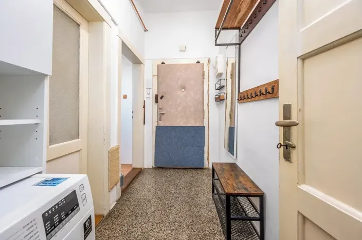 Pronájem bytu 1+1, Praha - Nusle, Pod vilami, 42 m2