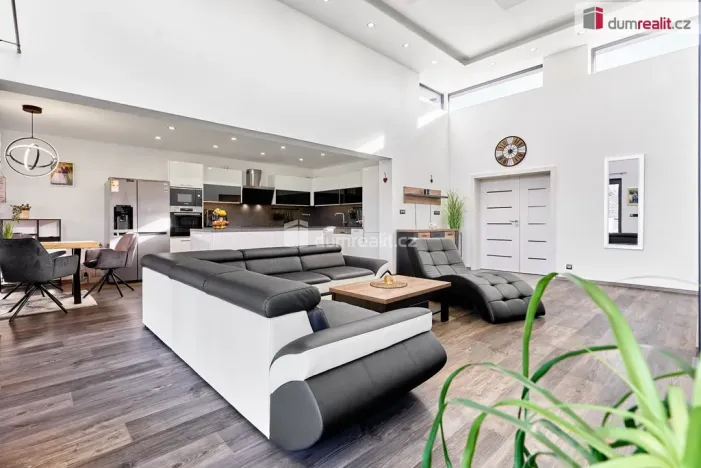 Prodej rodinného domu, Nová Role - Mezirolí, 136 m2