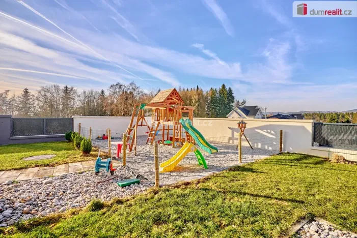Prodej rodinného domu, Nová Role - Mezirolí, 136 m2