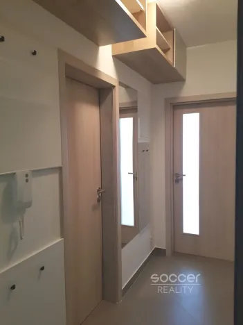 Pronájem bytu 1+kk, Praha - Letňany, Hlučkova, 38 m2