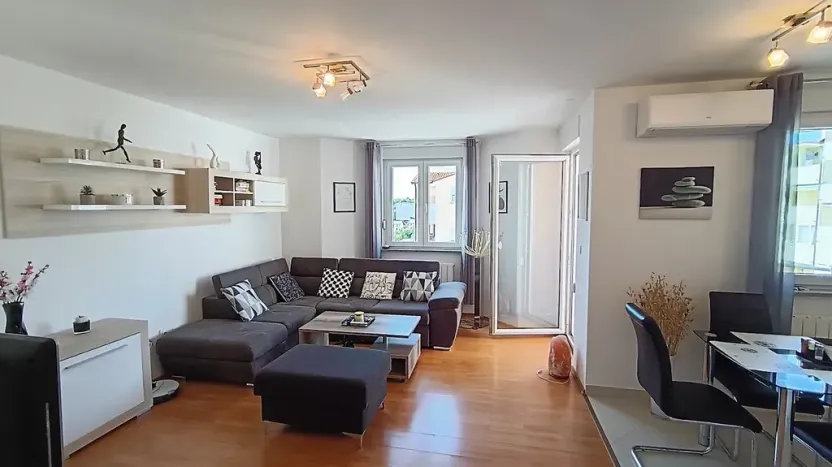 Prodej bytu 3+kk, Pula, Chorvatsko, Valsaline, 70 m2
