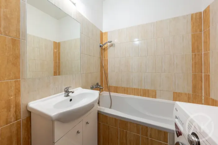 Prodej bytu 2+1, Ostrava - Poruba, Liptaňské náměstí, 54 m2