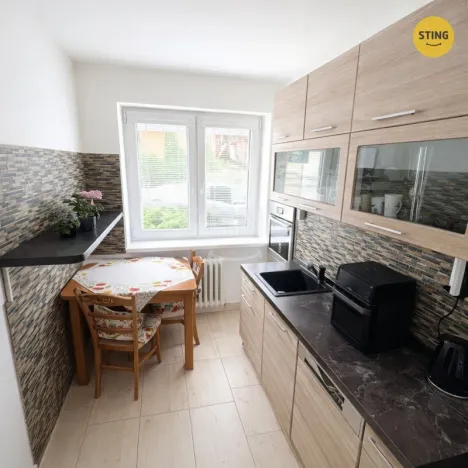 Prodej bytu 3+1, Komárov, 70 m2