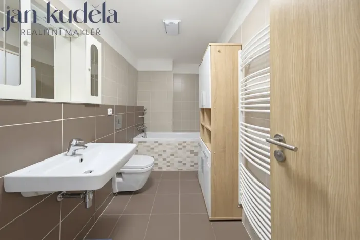 Pronájem bytu 2+kk, Brno, Sochorova, 52 m2