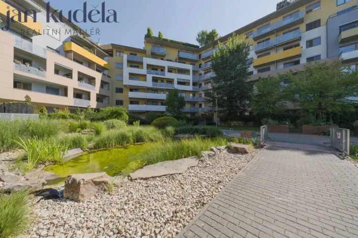 Pronájem bytu 2+kk, Brno, Sochorova, 52 m2
