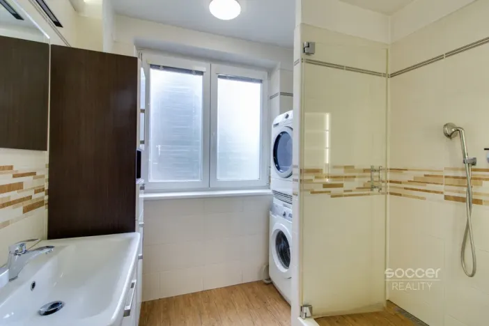 Pronájem bytu 3+kk, Praha - Břevnov, Pod Královkou, 70 m2