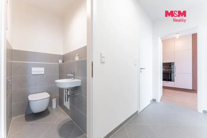 Pronájem bytu 3+kk, Praha, Thomasova, 59 m2