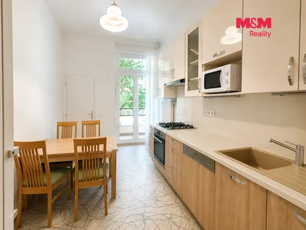 Pronájem bytu 3+1, Praha - Žižkov, Biskupcova, 86 m2