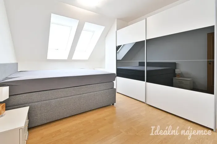 Pronájem bytu 2+kk, Brno, Marie Kudeříkové, 73 m2