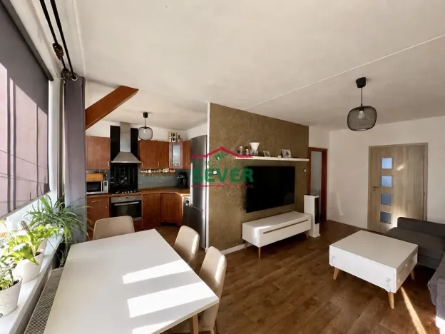 Prodej bytu 4+1, Osek, Hrdlovská, 82 m2