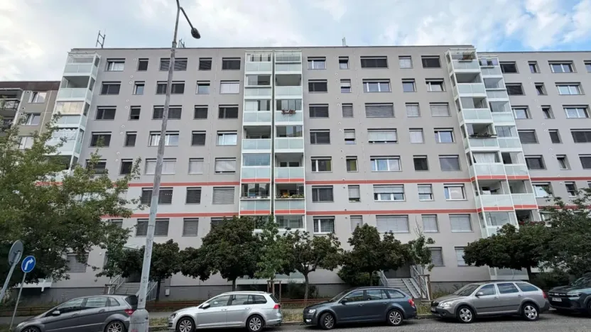 Pronájem bytu 2+1, Praha - Hlubočepy, Lamačova, 46 m2