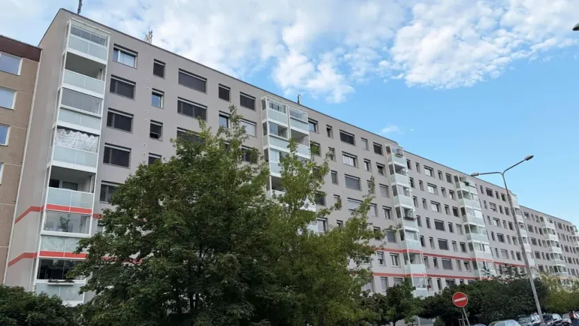 Pronájem bytu 2+1, Praha - Hlubočepy, Lamačova, 46 m2