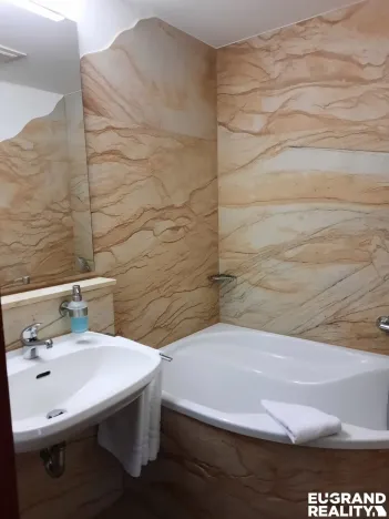 Prodej ubytování, Zeulenroda, Německo, 2077 m2