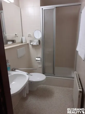 Prodej ubytování, Zeulenroda, Německo, 2077 m2