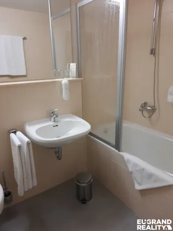 Prodej ubytování, Zeulenroda, Německo, 2077 m2