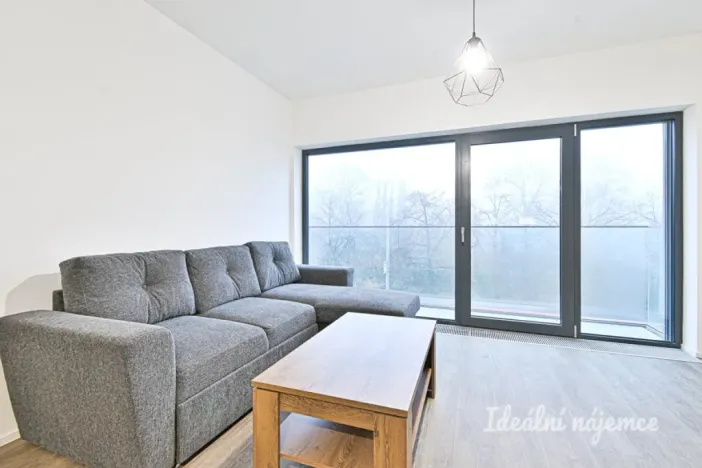 Pronájem bytu 2+kk, Brno, Lidická, 63 m2