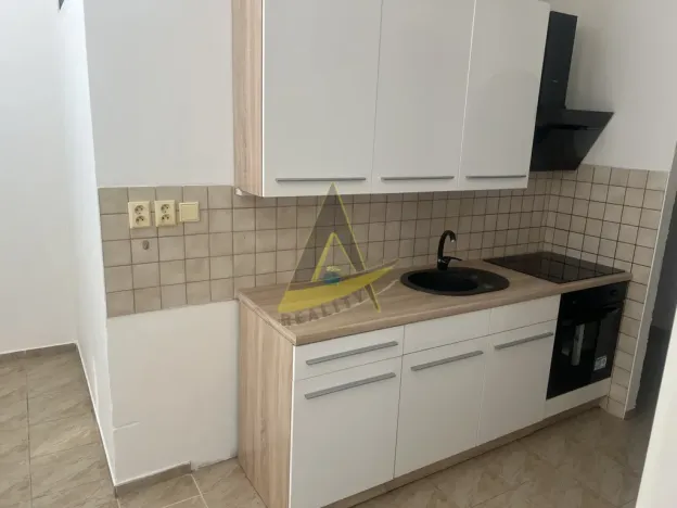 Pronájem bytu 2+1, Kaplice, Na Vyhlídce, 56 m2