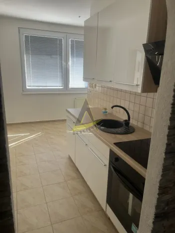 Pronájem bytu 2+1, Kaplice, Na Vyhlídce, 56 m2