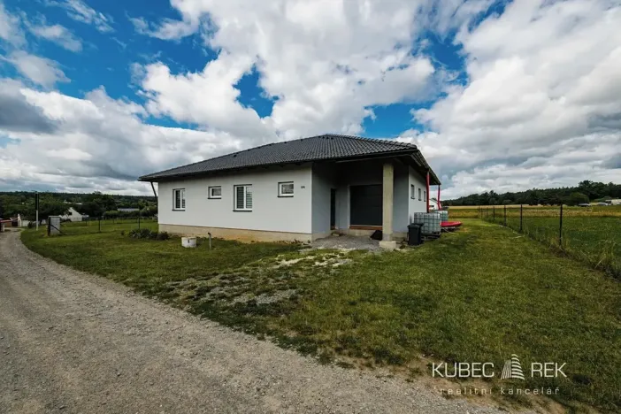 Prodej rodinného domu, Ústrašice, 130 m2