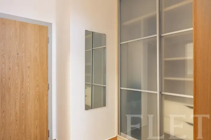 Pronájem bytu 1+kk, Praha - Holešovice, Osadní, 49 m2