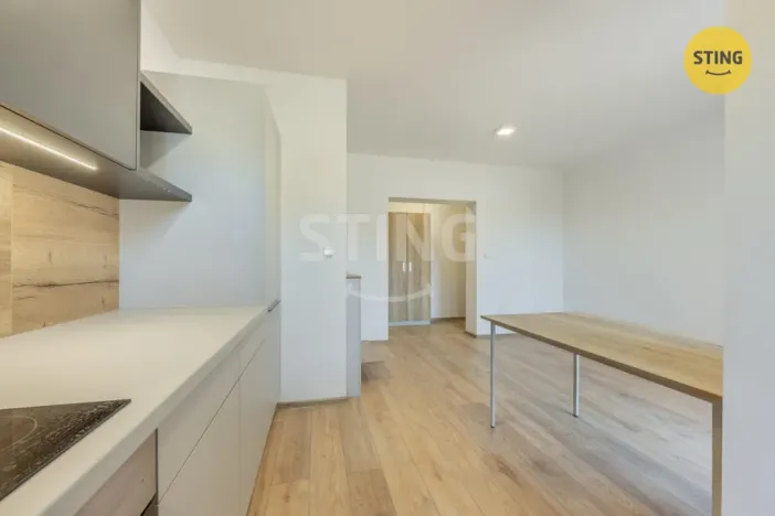 Prodej bytu 2+kk, Žďár nad Sázavou, Nádražní, 41 m2