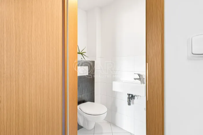 Prodej bytu 2+kk, Praha - Dejvice, Kafkova, 53 m2