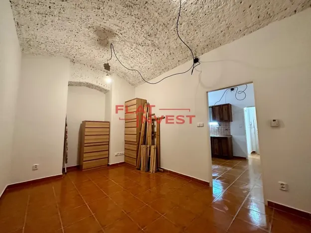 Pronájem bytu 1+1, Praha - Smíchov, Křížová, 37 m2