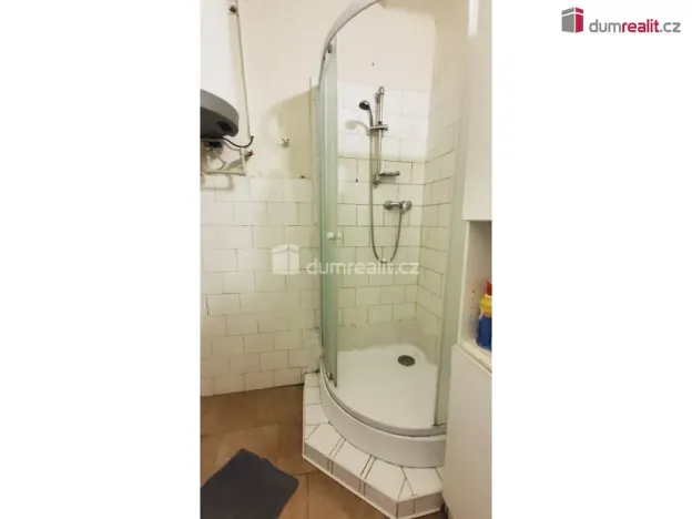 Pronájem bytu 2+kk, Praha - Vinohrady, Nad olšinami, 42 m2