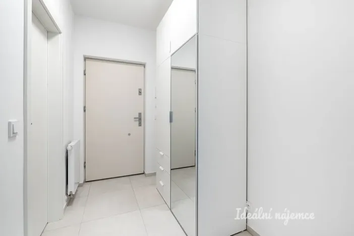 Pronájem bytu 1+kk, Praha - Čakovice, Danielova, 36 m2