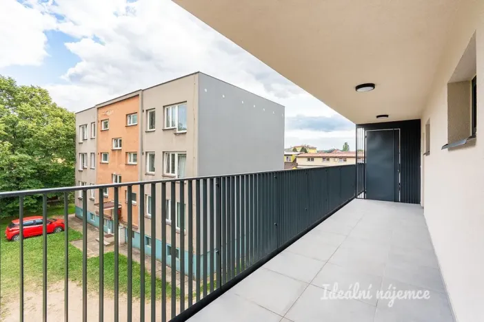 Pronájem bytu 1+kk, Praha - Čakovice, Danielova, 32 m2