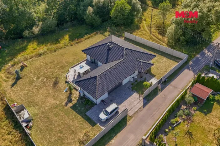 Prodej rodinného domu, Valy, Pod Lesem, 114 m2
