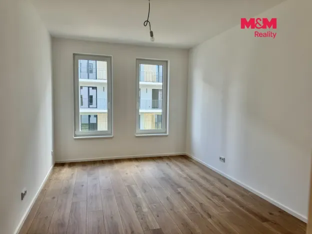 Pronájem bytu 2+kk, Kladno, U Engerthu, 58 m2