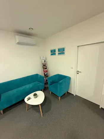Pronájem kanceláře, Praha - Vysočany, Sokolovská, 20 m2