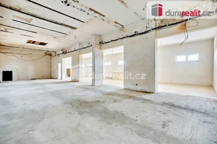 Prodej výrobních prostor, Štědrá, 2500 m2