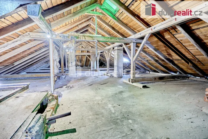 Prodej výrobních prostor, Štědrá, 2500 m2