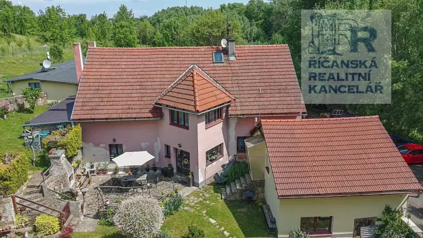 Prodej zemědělské usedlosti, Červené Pečky, Dobešovice, 425 m2