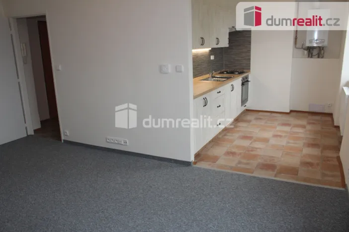 Pronájem bytu 2+1, Karlovy Vary - Dvory, K. Kučery, 49 m2