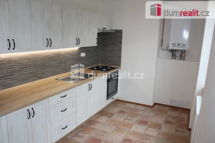 Pronájem bytu 2+1, Karlovy Vary - Dvory, K. Kučery, 49 m2