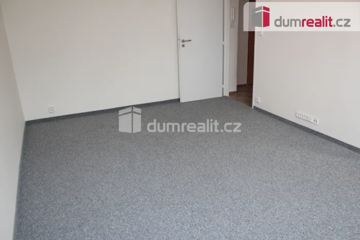 Pronájem bytu 2+1, Karlovy Vary - Dvory, K. Kučery, 49 m2