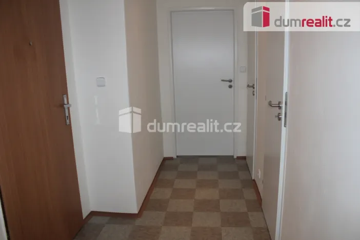 Pronájem bytu 2+1, Karlovy Vary - Dvory, K. Kučery, 49 m2