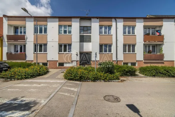 Prodej bytu 2+1, Benešov, Zapova, 62 m2