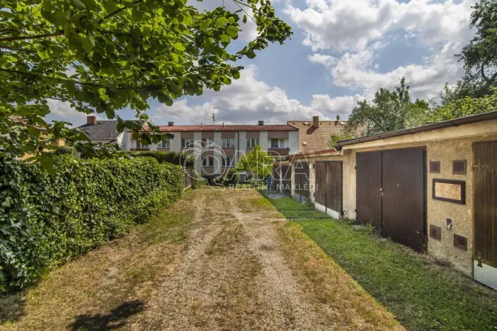 Prodej garáže, Benešov, Bezručova, 18 m2