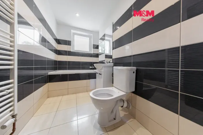 Prodej bytu 2+1, Horní Slavkov, Poštovní, 54 m2