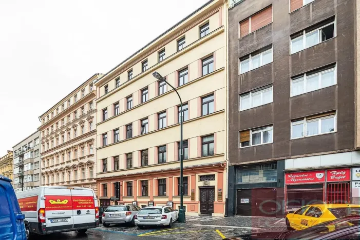 Pronájem bytu 2+kk, Praha - Nové Město, Štěpánská, 65 m2