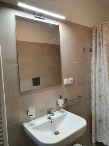 Pronájem kanceláře, Praha - Nové Město, Štěpánská, 65 m2