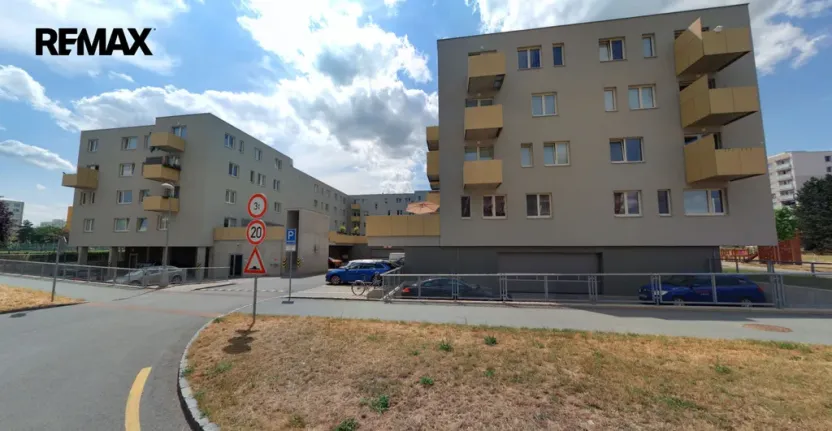 Pronájem bytu 2+kk, Hradec Králové - Nový Hradec Králové, Jana Masaryka, 58 m2