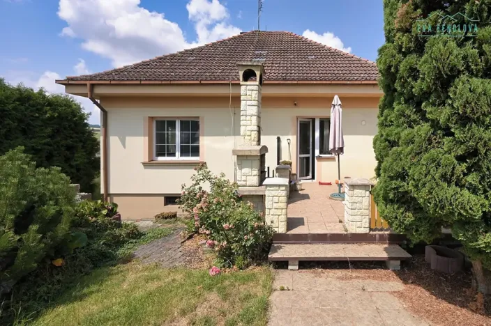 Prodej rodinného domu, Chocenice, 299 m2