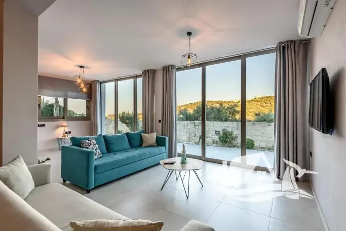 Prodej bytu 6+kk a větší, Stalos, Řecko, 373 m2