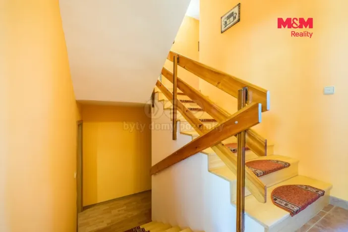 Prodej rodinného domu, Mariánské Lázně - Úšovice, 1. máje, 300 m2