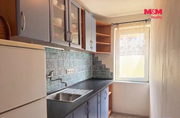 Prodej bytu 2+1, Milovice, Mírová, 41 m2
